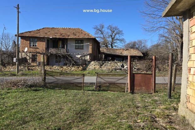 Image No.22-3 Bed House for sale