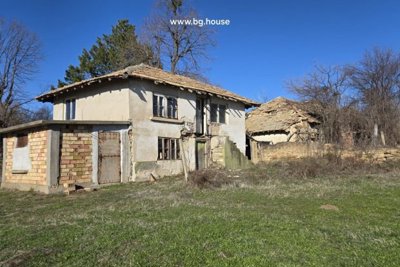 Cheap Bulgarian house for sale in village Razdeltsi (5)