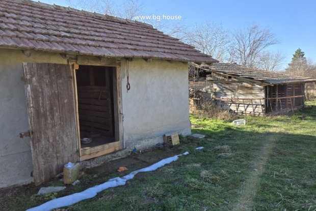 Image No.8-3 Bed House for sale