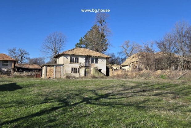 Image No.9-3 Bed House for sale