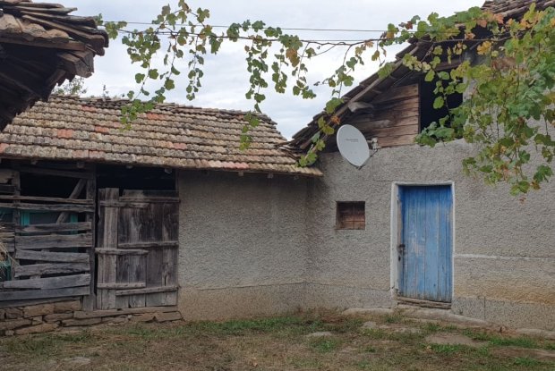 Image No.2-2 Bed House for sale