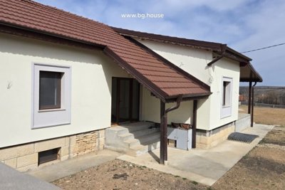 Beautiful Bulgarian house for sale in village Poroishte (9)