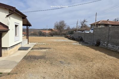 Beautiful Bulgarian house for sale in village Poroishte (10)