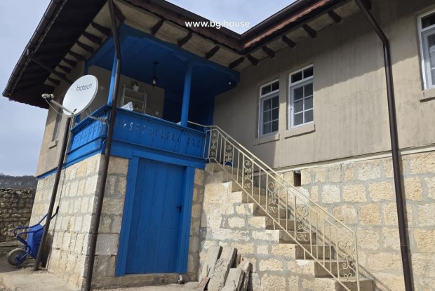 Image No.17-3 Bed House for sale