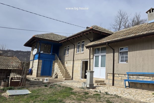 Image No.20-3 Bed House for sale