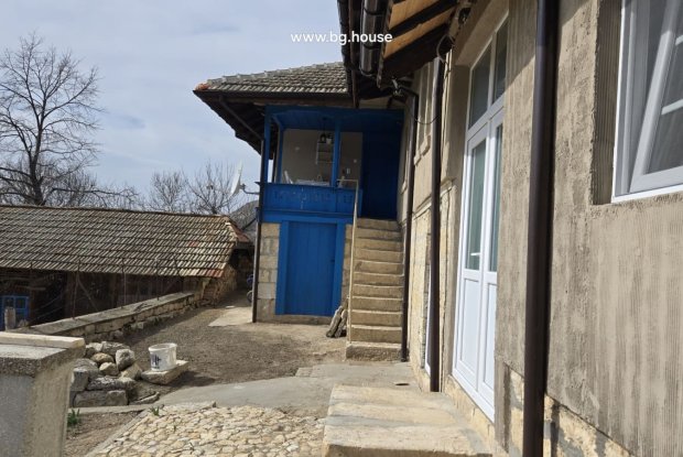 Image No.22-3 Bed House for sale