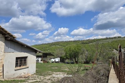 Bulgarian Farm + House for Sale in Village Osikovo – 3700m2 Land (23)