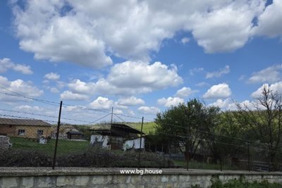 Bulgarian Farm + House for Sale in Village Osikovo – 3700m2 Land (7)