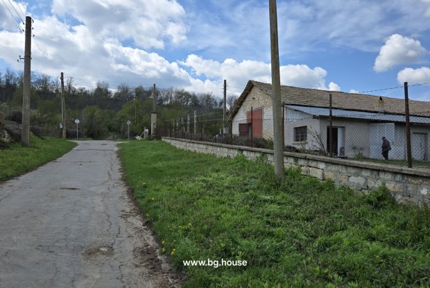 Image No.8-Ferme de 3 chambres à vendre à Popovo