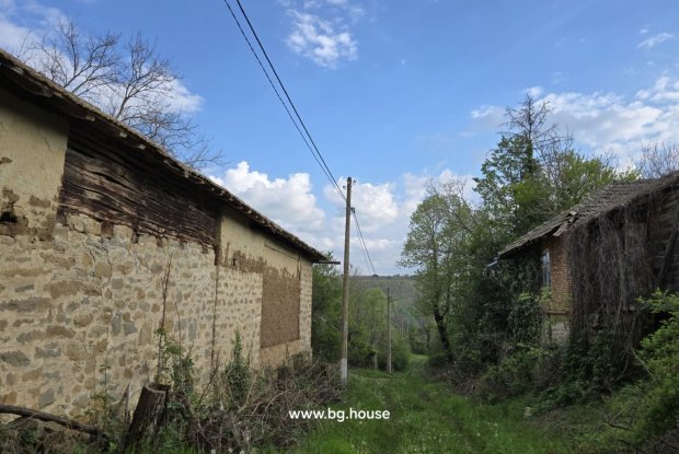 Image No.26-4 Bed House for sale