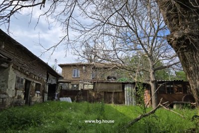 Country House for Sale in Ivancha near Popovo (12)