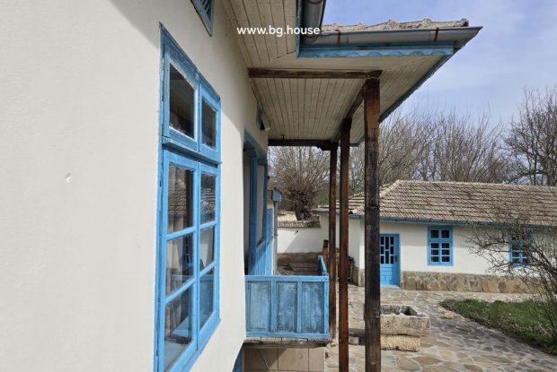 Image No.12-5 Bed House for sale