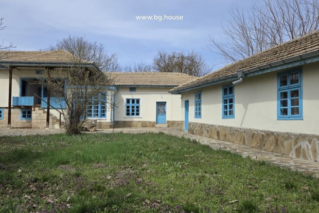 Image No.20-5 Bed House for sale