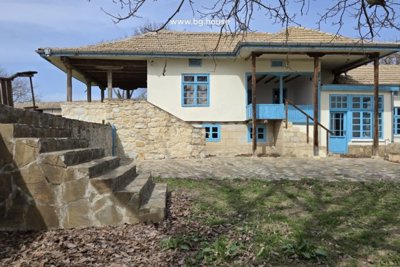 Renovated Bulgarian House in Village Pomoshitsa (2)