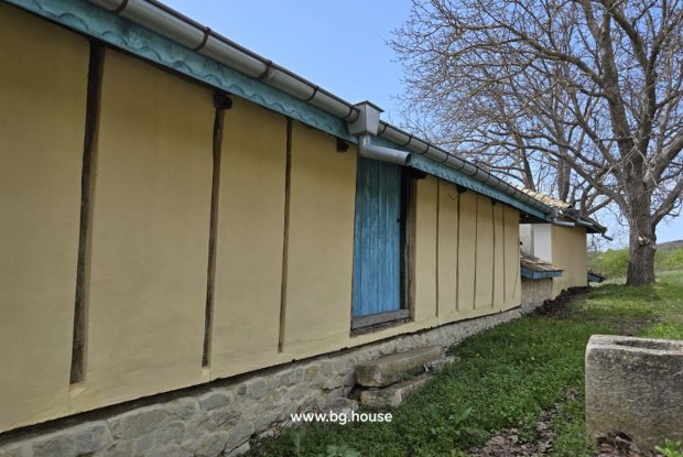 Image No.22-10 Bed House for sale