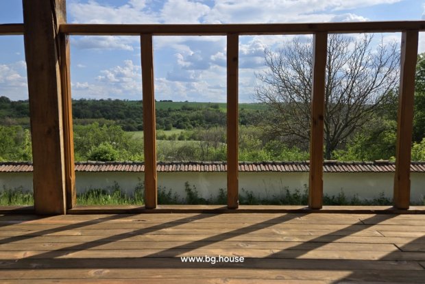 Image No.18-2 Bed House for sale