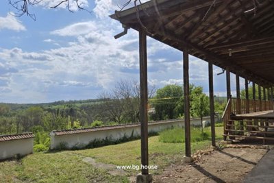Cozy Bulgarian house for sale with amazing view (18)