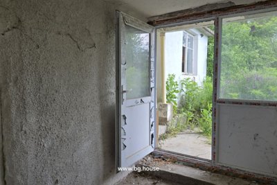 Bulgarian House for Sale in Village Koprivets – 700m² Plot (24)
