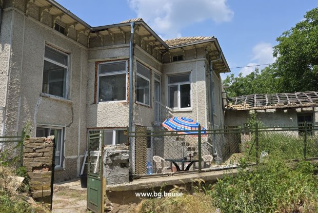 Image No.4-4 Bed House for sale