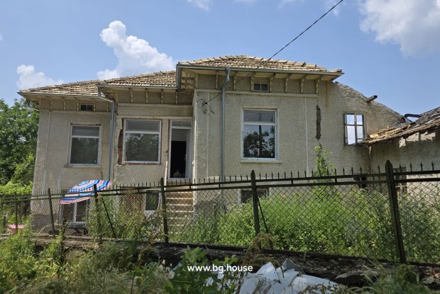 Image No.5-4 Bed House for sale