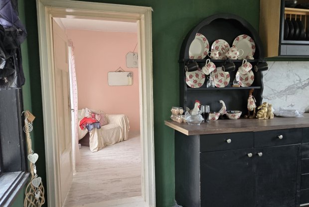 Image No.7-5 Bed House for sale