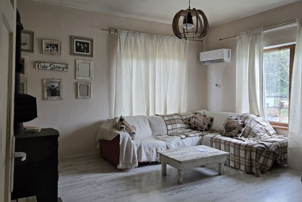 Image No.9-5 Bed House for sale