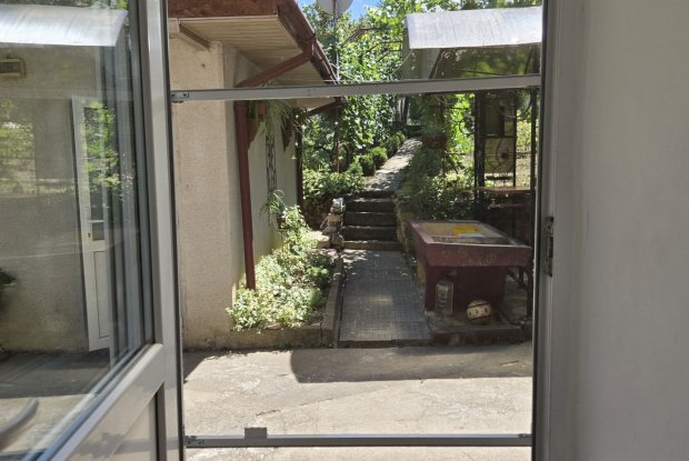 Image No.11-4 Bed House for sale