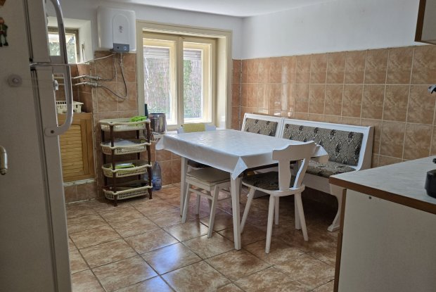 Image No.17-4 Bed House for sale
