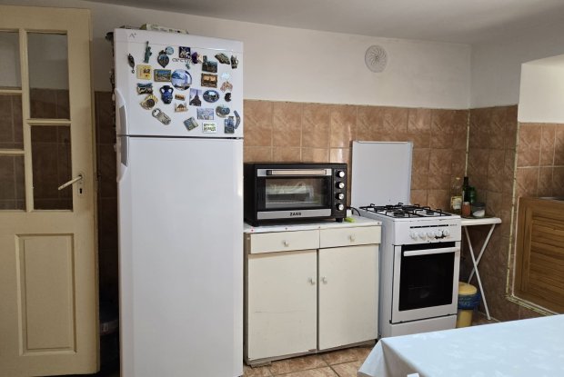 Image No.18-4 Bed House for sale