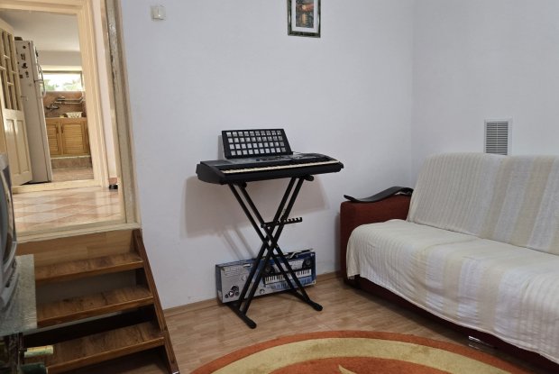 Image No.24-4 Bed House for sale