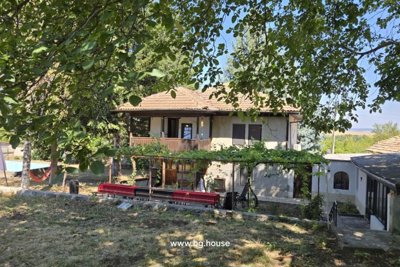 1 - Popovo, House