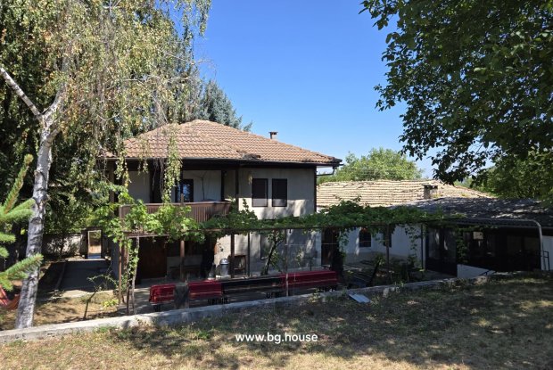 Image No.12-3 Bed House for sale