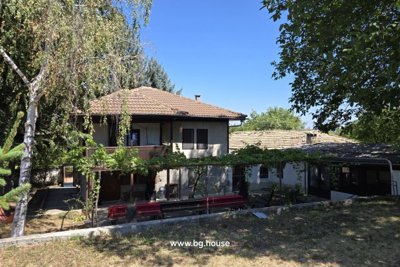 Bulgarian little Mansion for sale in village Zvezda (91)