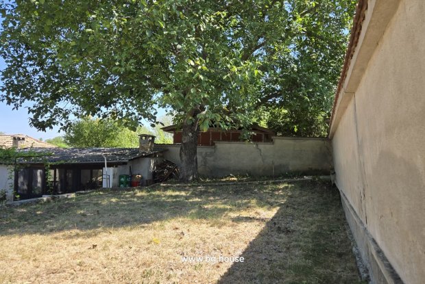 Image No.15-3 Bed House for sale