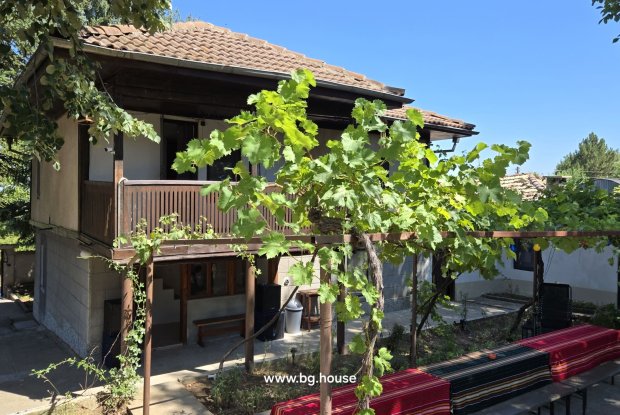 Image No.17-3 Bed House for sale
