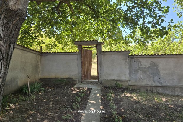 Image No.20-3 Bed House for sale