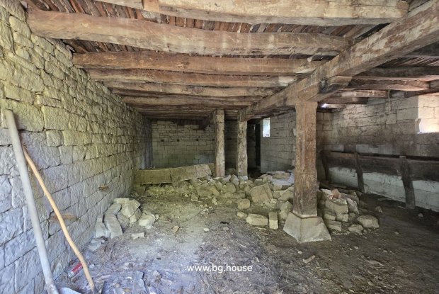 Image No.11-3 Bed House for sale