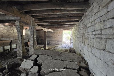 Bulgarian House for Sale in Village Lomtsi with 2030m² Garden (38)