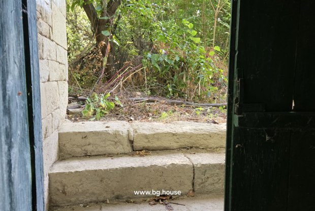 Image No.18-3 Bed House for sale