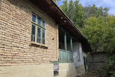 Bulgarian House for Sale in Village Lomtsi with 2030m² Garden (11)