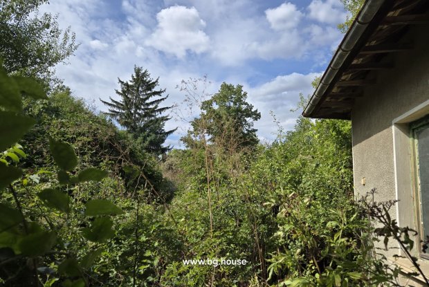 Image No.20-3 Bed Property for sale