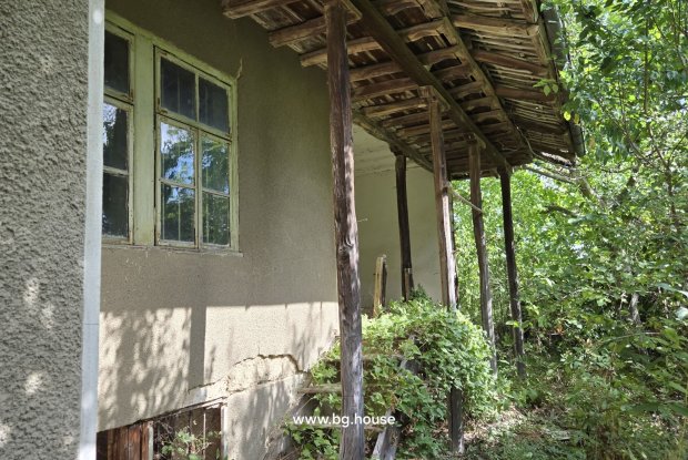 Image No.21-3 Bed Property for sale