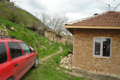 Rural Bulgarian property for sale in village Svalenik (8)