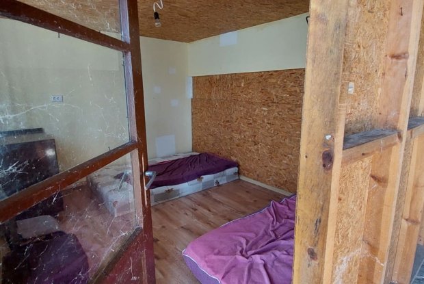 Image No.9-1 Bed Property for sale