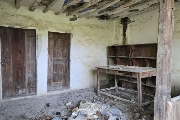 Image No.12-3 Bed House for sale