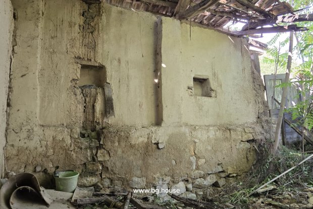 Image No.8-3 Bed House for sale
