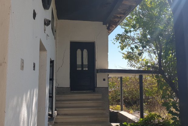 Image No.13-2 Bed House for sale