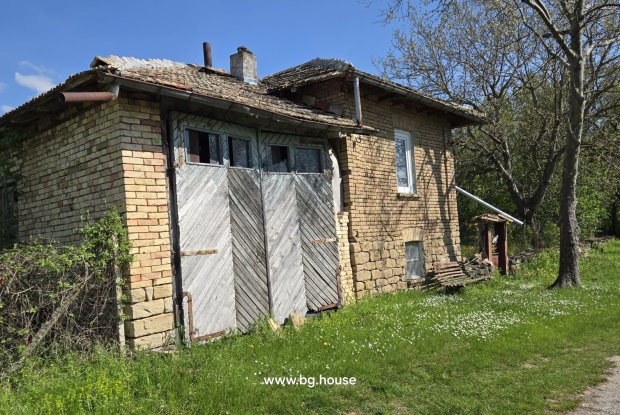 Image No.5-Maison de 2 chambres à vendre à Popovo