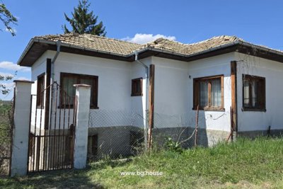 Beautiful Bulgarian house for sale in village Dolets (4) – Copy