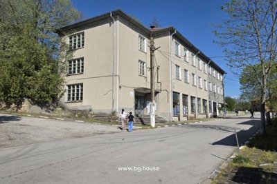 Bulgarian business complex for sale in village Goritsa (1)